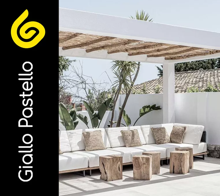 Arredare giardino: divano e gazebo - Giallo Pastello